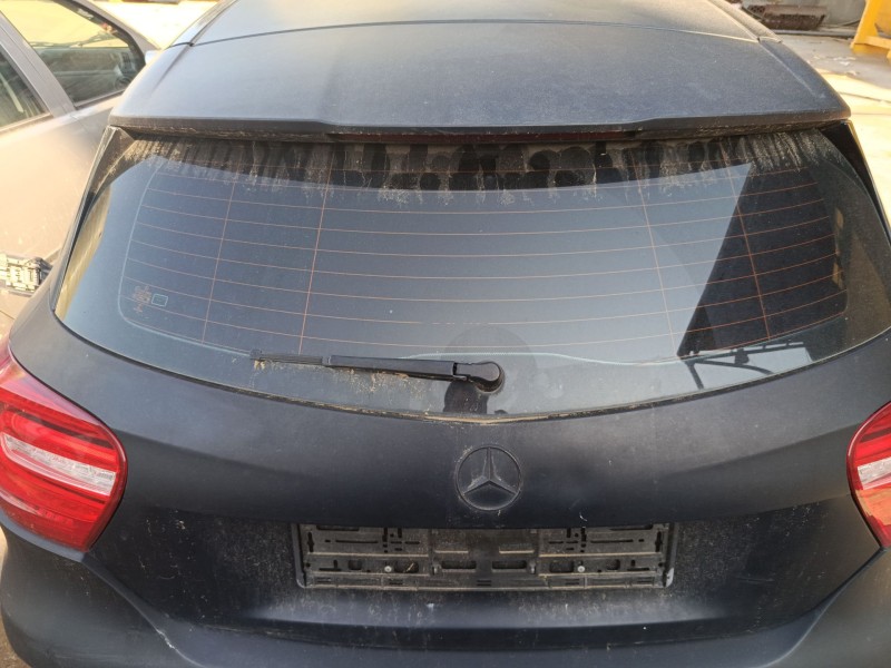 Recambio de brazo limpia trasero para mercedes-benz clase a (w176) referencia OEM IAM A1768200544  