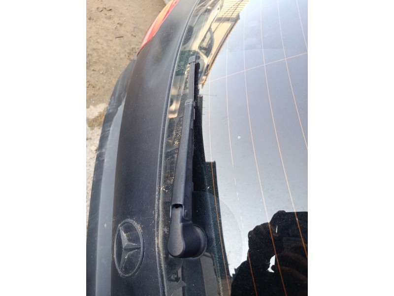 Recambio de brazo limpia trasero para mercedes-benz clase a (w176) referencia OEM IAM A1768200544  