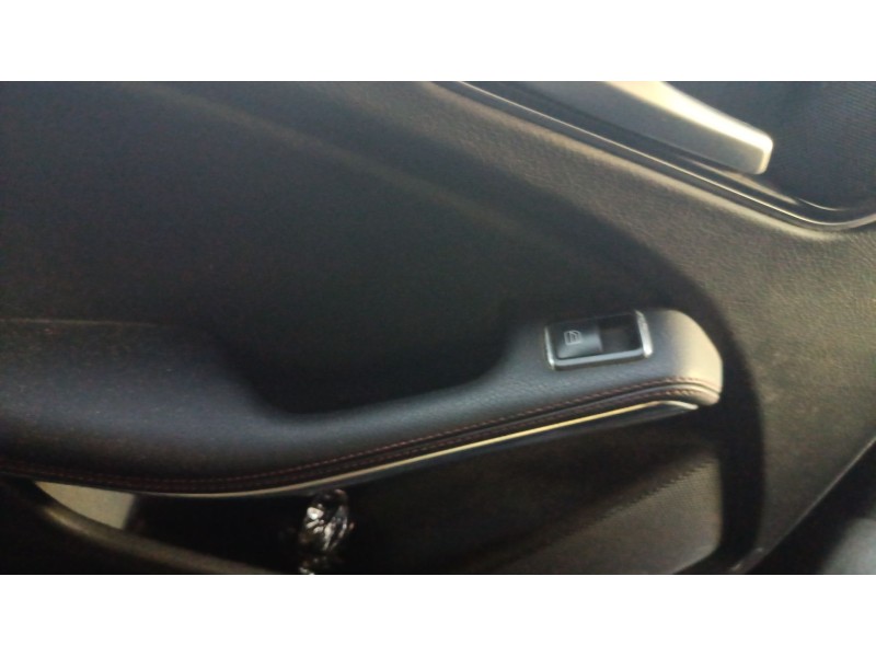 Recambio de mando elevalunas trasero izquierdo para mercedes-benz clase a (w176) referencia OEM IAM A2049058102  