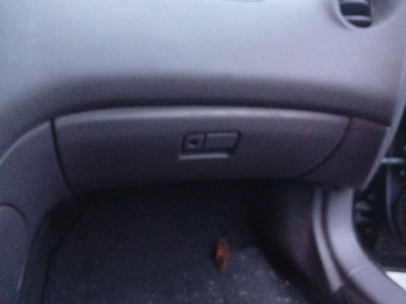 Recambio de guantera para toyota celica coupé (_t23_) 1.8 16v vt-i (zzt230_) referencia OEM IAM 5504520080  