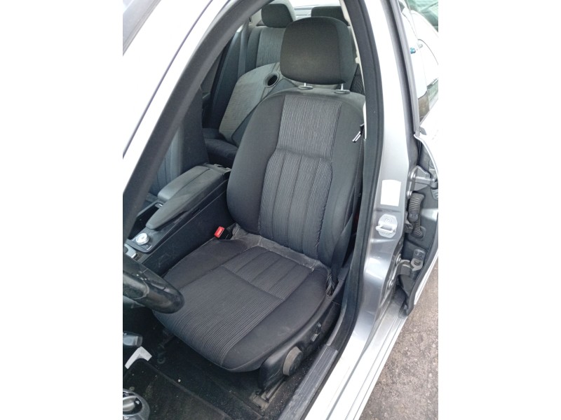 Recambio de asiento delantero izquierdo para mercedes-benz clase c (w204) c 200 cdi (204.001) referencia OEM IAM   