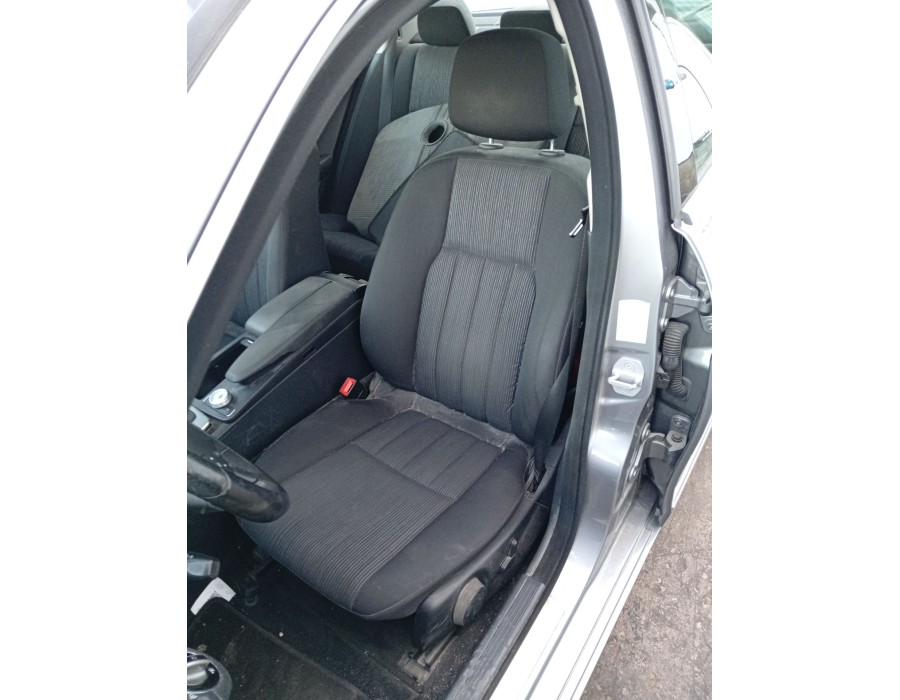 Recambio de asiento delantero izquierdo para mercedes-benz clase c (w204) c 200 cdi (204.001) referencia OEM IAM   