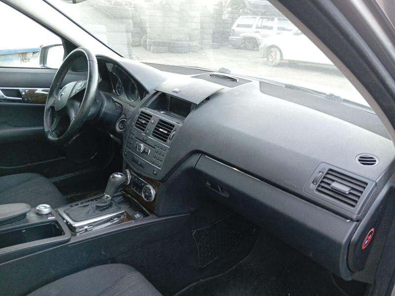 Recambio de salpicadero para mercedes-benz clase c (w204) c 200 cdi (204.001) referencia OEM IAM A2045409806  
