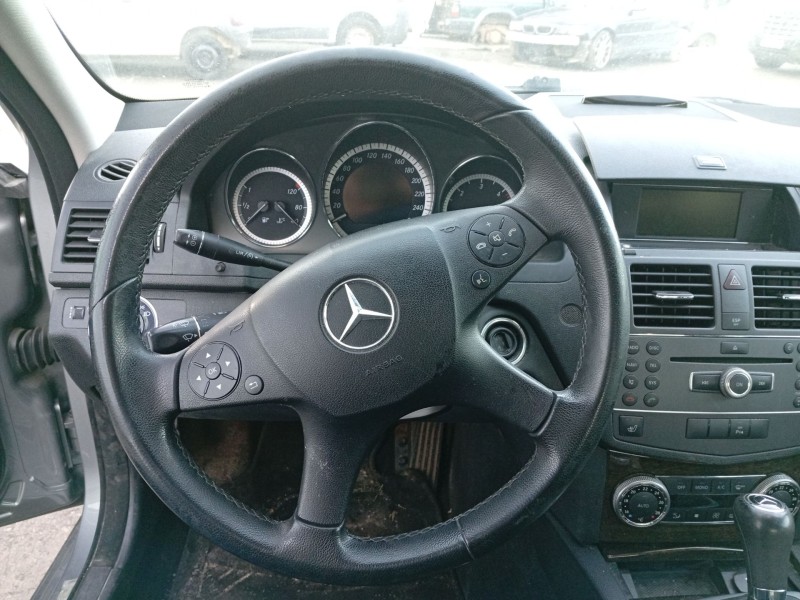 Recambio de volante para mercedes-benz clase c (w204) c 200 cdi (204.001) referencia OEM IAM A2044600303  