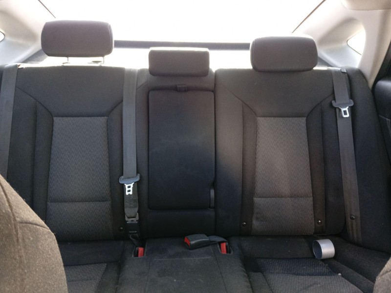 Recambio de asientos traseros para hyundai i40 referencia OEM IAM 891603Z000V2K  