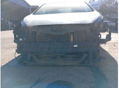 Recambio de refuerzo paragolpes delantero para hyundai i40 referencia OEM IAM 865303Z000  