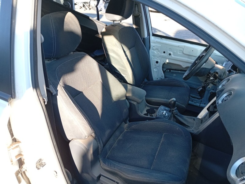 Recambio de asiento delantero derecho para renault koleos 2.0 dci diesel fap referencia OEM IAM 00K04610177AB  