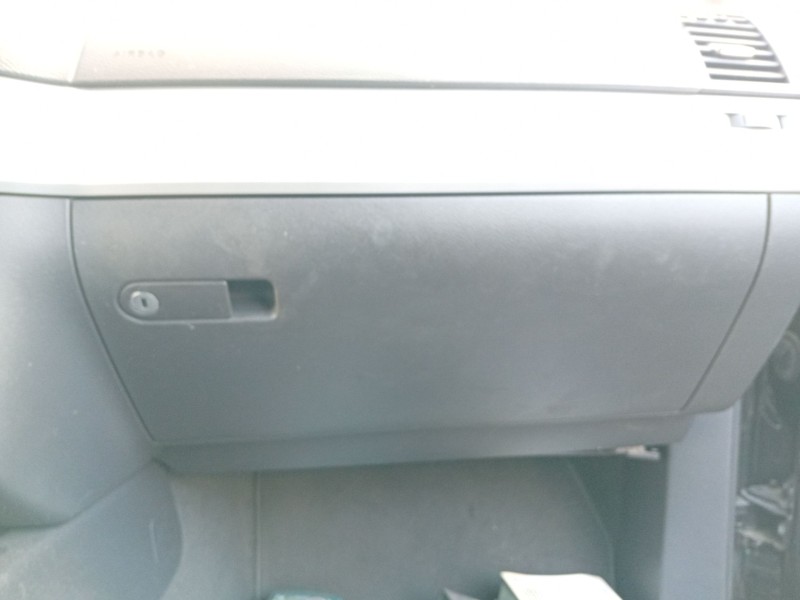 Recambio de guantera para volkswagen touareg (7l6) 3.0 v6 tdi dpf referencia OEM IAM 7L6857101  