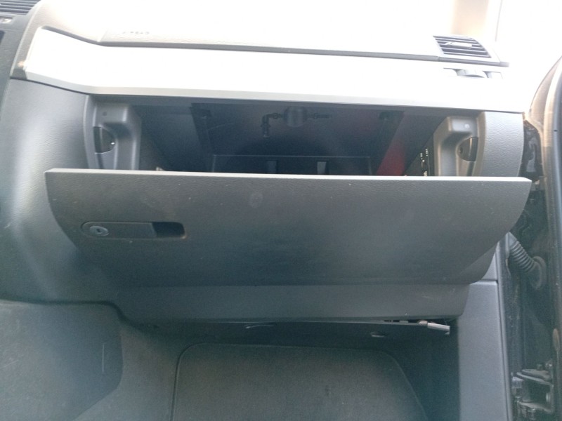 Recambio de guantera para volkswagen touareg (7l6) 3.0 v6 tdi dpf referencia OEM IAM 7L6857101  
