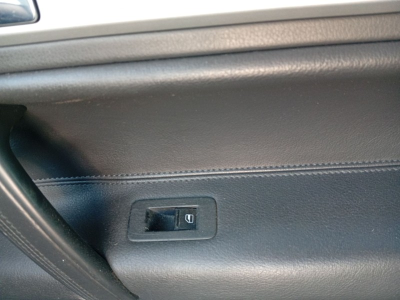 Recambio de mando elevalunas delantero derecho para volkswagen touareg (7l6) 3.0 v6 tdi dpf referencia OEM IAM 7L6959851C  