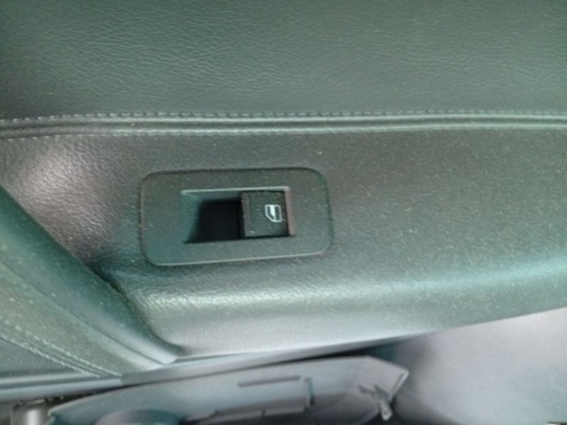 Recambio de mando elevalunas trasero derecho para volkswagen touareg (7l6) 3.0 v6 tdi dpf referencia OEM IAM 7L6959855CREH  