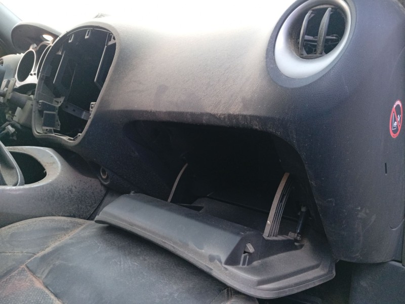 Recambio de guantera para nissan juke (f15) referencia OEM IAM 68510BV90A  