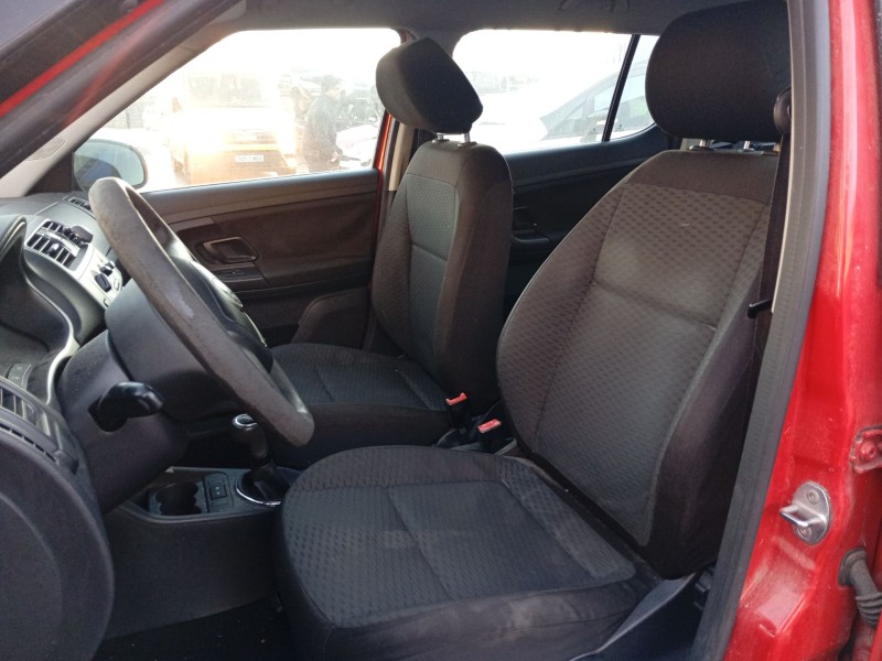 Recambio de asiento delantero izquierdo para skoda fabia ii (542) 1.2 12v referencia OEM IAM   