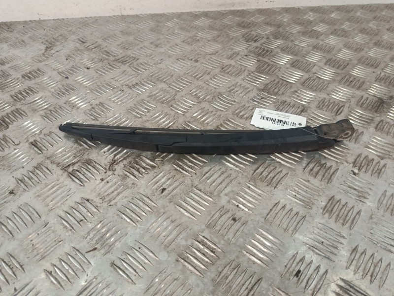 Recambio de brazo limpia trasero para kia rio iii (ub) 1.25 cvvt referencia OEM IAM 988152F000  