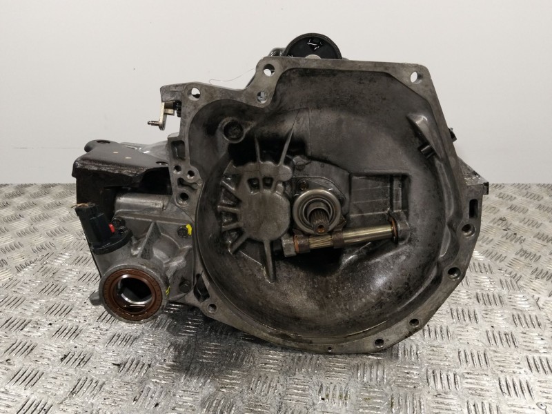 Recambio de caja cambios para chrysler voyager (gs) 2.5 turbodiesel referencia OEM IAM 207641  