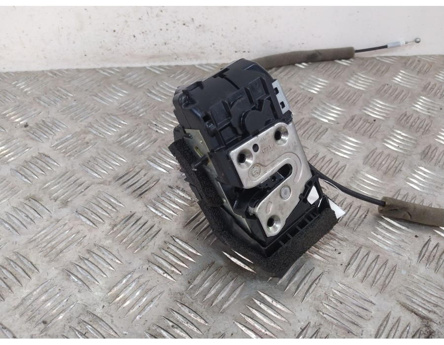 Recambio de cerradura puerta trasera izquierda para nissan qashqai ii (j11, j11_) 1.7 dci referencia OEM IAM 825014EA2A  
