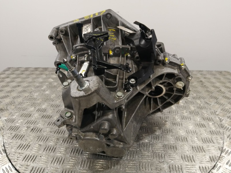 Recambio de caja cambios para nissan qashqai ii (j11, j11_) 1.2 dig-t referencia OEM IAM TL4137  