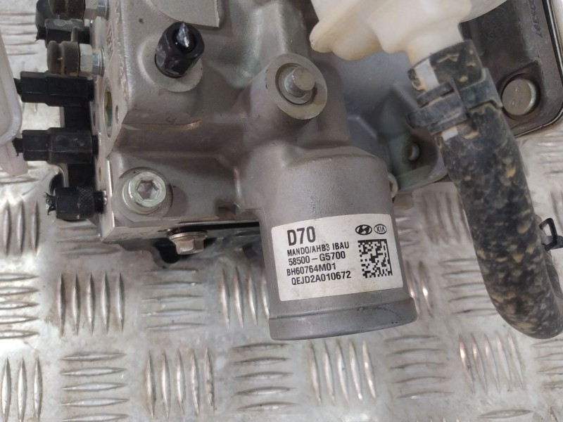 Recambio de abs para kia niro (de) 1.6 gdi hybrid referencia OEM IAM 58620G2300 58500G5700 