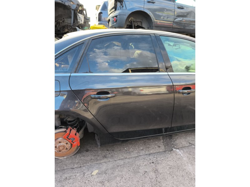 Recambio de puerta trasera derecha para audi a4 b8 (8k2) 2.7 tdi referencia OEM IAM 8K5833052D  