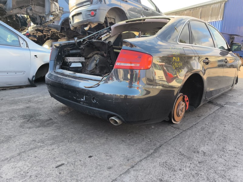 Recambio de paragolpes trasero para audi a4 b8 (8k2) 2.7 tdi referencia OEM IAM 8K5807303AGRU  