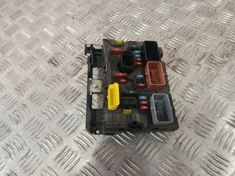 Recambio de caja fusibles para peugeot 307 sw (3h) 1.6 hdi 110 referencia OEM IAM 9661087080  