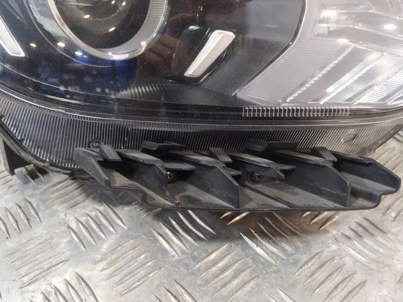 Recambio de faro derecho para kia niro (de) 1.6 gdi hybrid referencia OEM IAM 92102G5000  