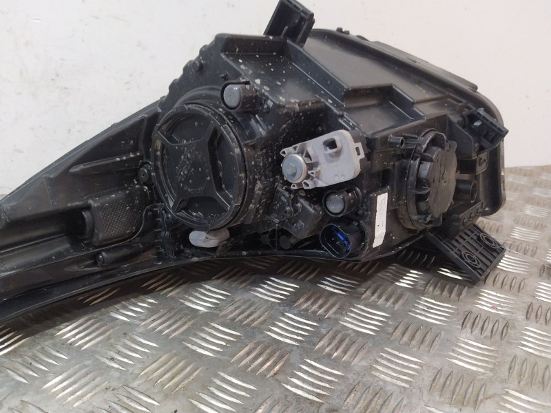 Recambio de faro derecho para kia niro (de) 1.6 gdi hybrid referencia OEM IAM 92102G5000  