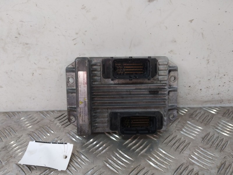 Recambio de centralita motor uce para opel combo tour 1.7 cdti 16v referencia OEM IAM 8980215700  