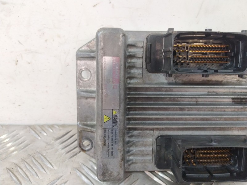 Recambio de centralita motor uce para opel combo tour 1.7 cdti 16v referencia OEM IAM 8980215700  