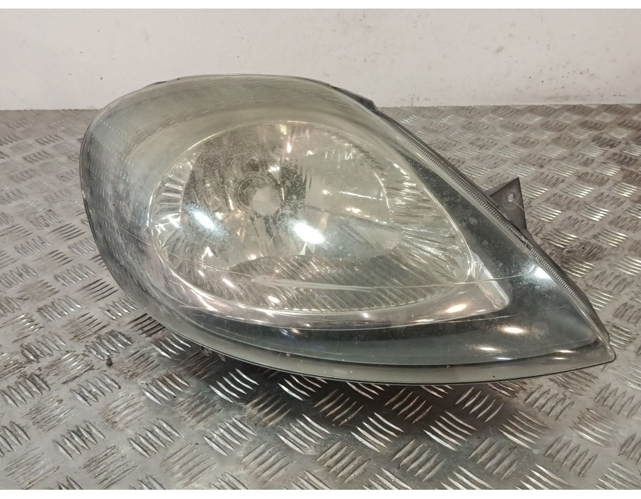 Recambio de faro derecho para renault trafic ii furgoneta (fl) 1.9 dci 100 (fl0c) referencia OEM IAM 89308709  
