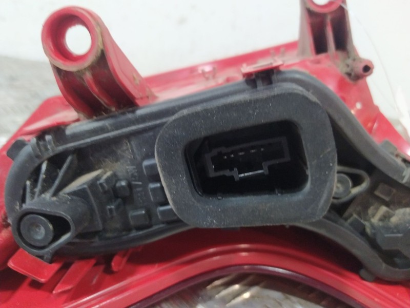Recambio de piloto trasero derecho para peugeot 3008 i monospace (0u_) 1.6 hdi referencia OEM IAM 6351HC  