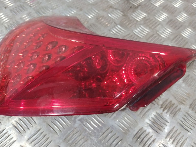 Recambio de piloto trasero izquierdo para peugeot 3008 i monospace (0u_) 1.6 hdi referencia OEM IAM 6350HC  