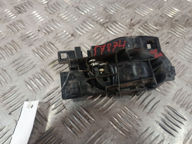 Recambio de maneta interior delantera izquierda para peugeot 208 referencia OEM IAM 303966  