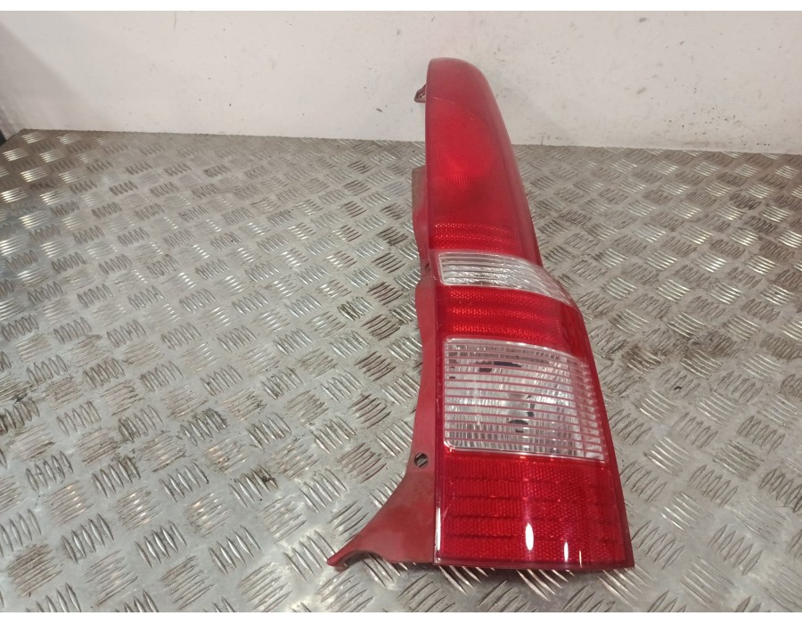 Recambio de piloto trasero derecho para fiat panda / panda classic (169_) 1.1 (169.axa1a) referencia OEM IAM 28028008  