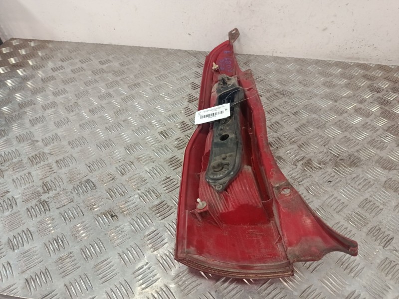 Recambio de piloto trasero derecho para fiat panda / panda classic (169_) 1.1 (169.axa1a) referencia OEM IAM 28028008  