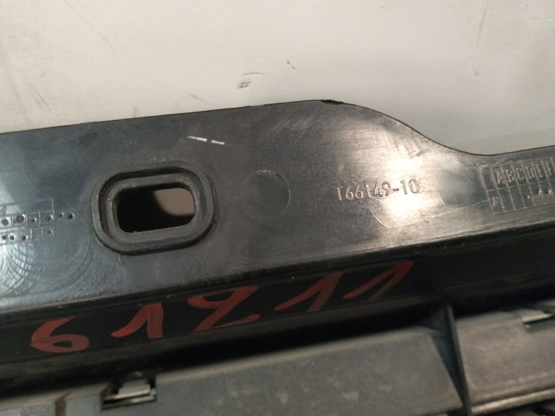 Recambio de rejilla delantera para mini mini (r56) cooper referencia OEM IAM 16443400  