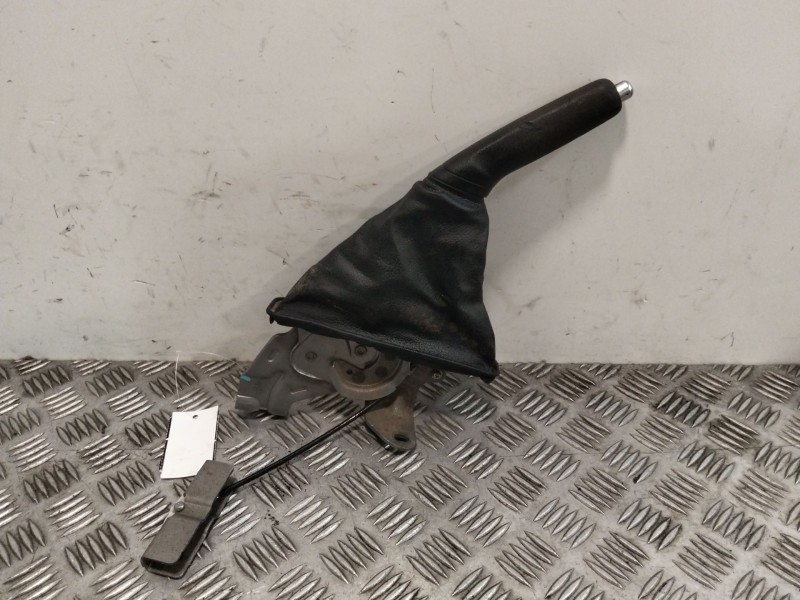 Recambio de palanca freno de mano para toyota auris (_e18_) 1.4 d-4d (nde180_) referencia OEM IAM 11330317  