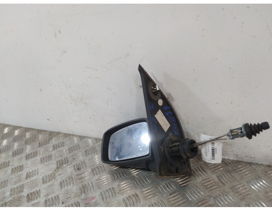Recambio de retrovisor izquierdo para fiat panda / panda classic (169_) 1.1 (169.axa1a) referencia OEM IAM 01704662700  
