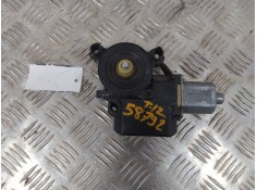 Recambio de motor elevalunas trasero izquierdo para volkswagen polo (6r1) referencia OEM IAM 0130822532  