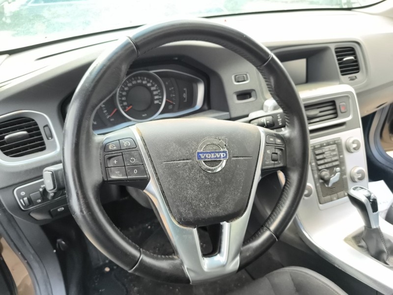 Recambio de volante para volvo v60 i cross country (157) d4 referencia OEM IAM P31351034  