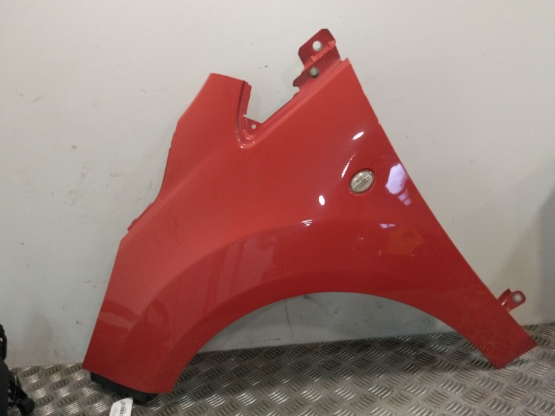 Recambio de aleta delantera izquierda para ford ka (ru8) 1.2 referencia OEM IAM 1673512  
