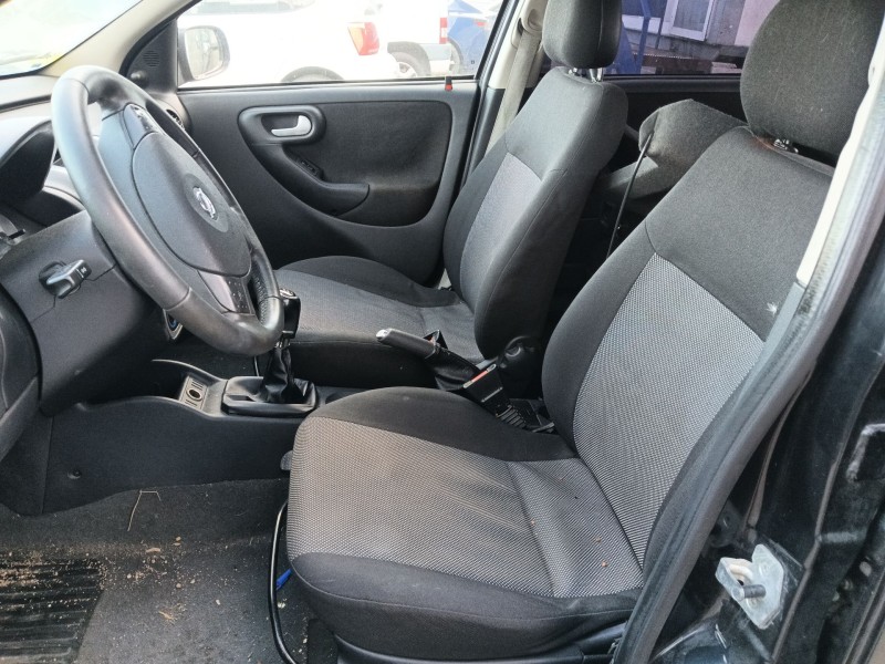 opel corsa c (x01) del año 2006