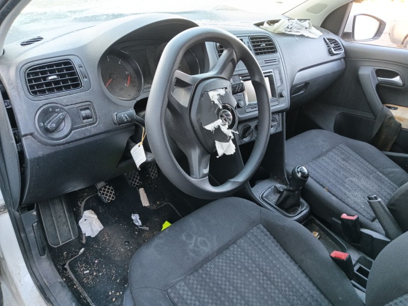 volkswagen polo v (6r1, 6c1) del año 2015
