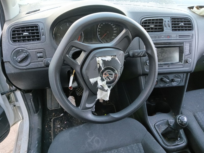 volkswagen polo v (6r1, 6c1) del año 2015