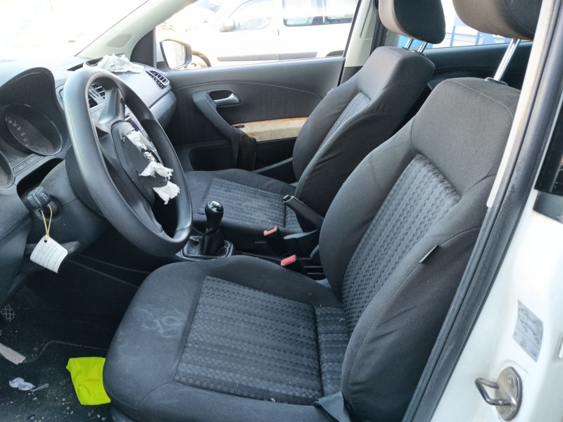 volkswagen polo v (6r1, 6c1) del año 2015