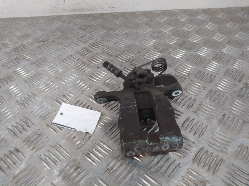 Recambio de pinza freno trasera derecha para kia rio iii (ub) 1.2 cvvt referencia OEM IAM 583111WA30 584001W350 