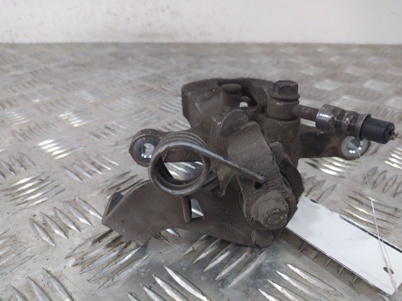 Recambio de pinza freno trasera derecha para kia rio iii (ub) 1.2 cvvt referencia OEM IAM 583111WA30 584001W350 