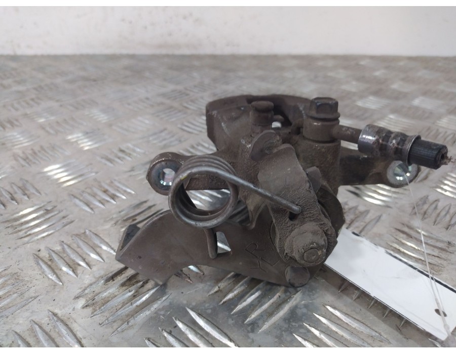 Recambio de pinza freno trasera derecha para kia rio iii (ub) 1.2 cvvt referencia OEM IAM 583111WA30 584001W350 