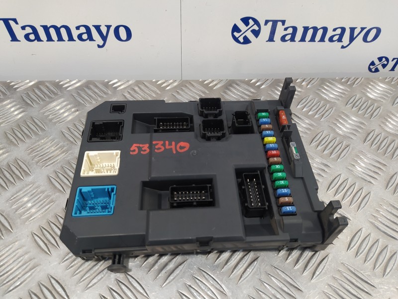 Recambio de caja reles / fusibles para peugeot 207 1.4 hdi referencia OEM IAM 9666951980  