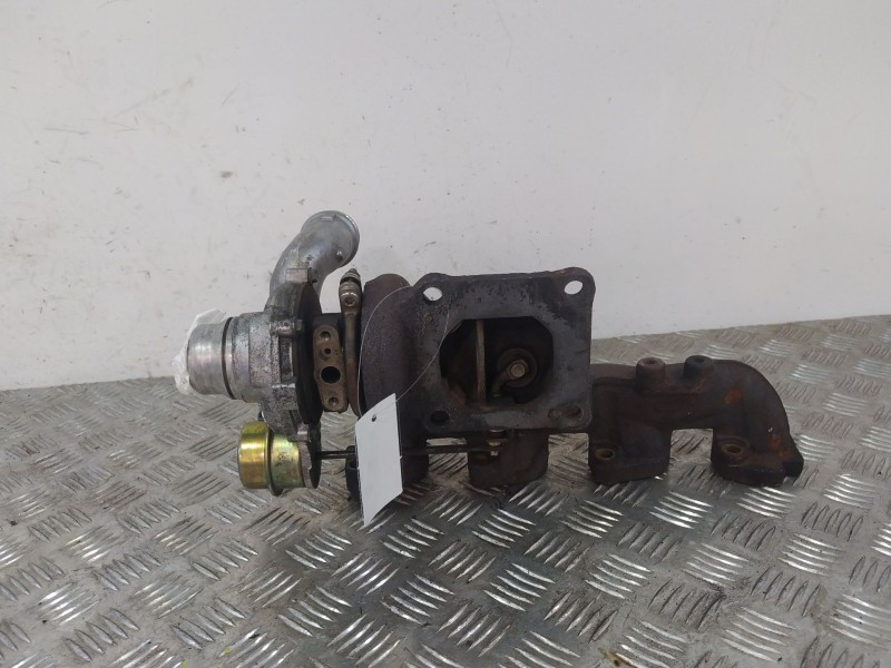 Recambio de turbocompresor para ford tourneo connect 1.8 tdci referencia OEM IAM 2003882  